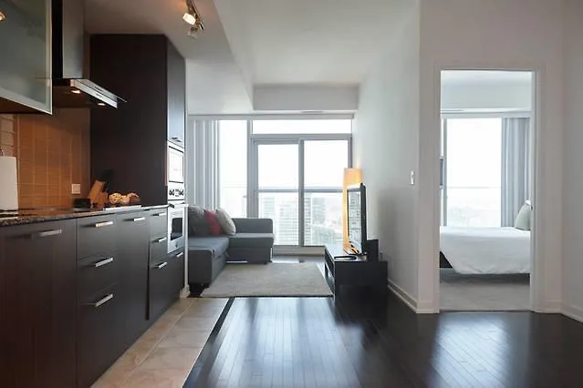 Condo Downtown, Cn Tower, Financial District Toronto